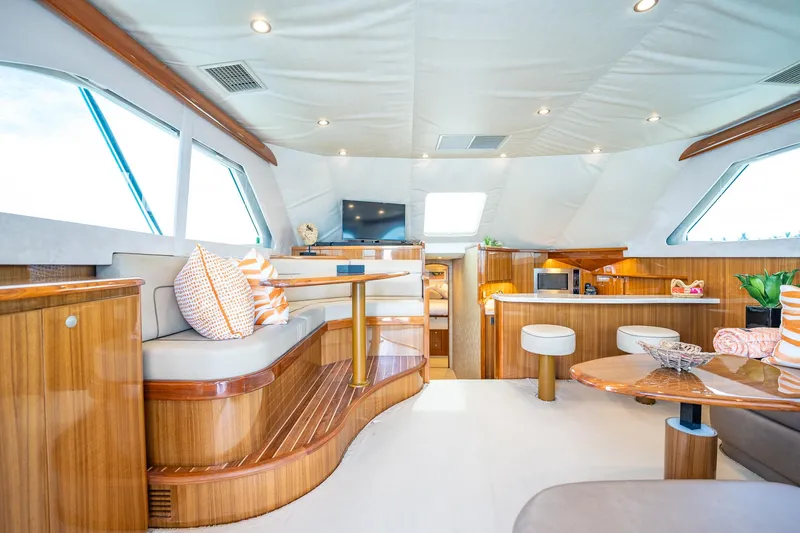Hawk Tuna Yacht Photos Pics Viking 42 Hawk Tuna - Salon