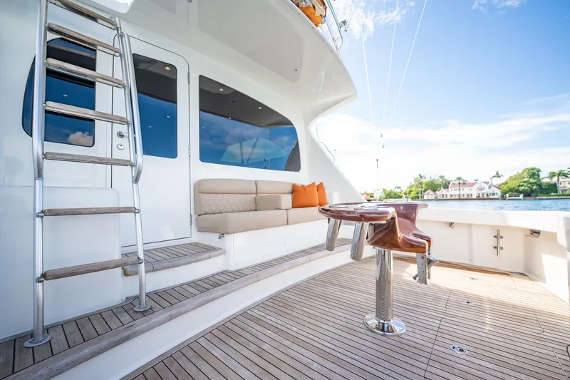 Hawk Tuna Yacht Photos Pics Viking 42 Hawk Tuna - Cockpit