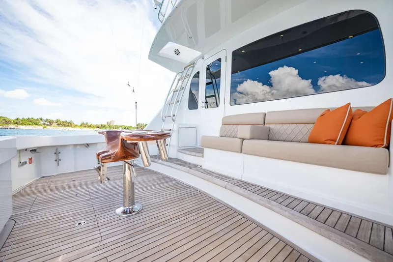 Hawk Tuna Yacht Photos Pics Viking 42 Hawk Tuna - Cockpit