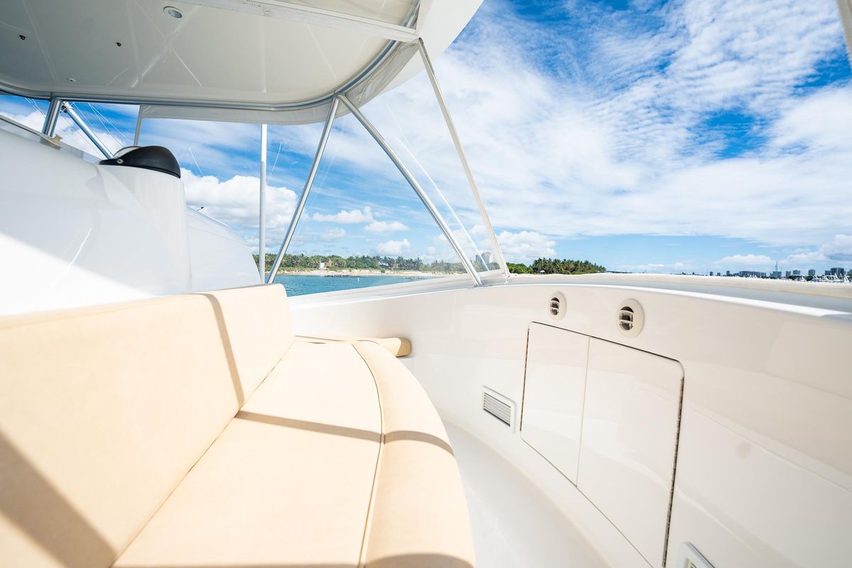 2015 Viking 42 