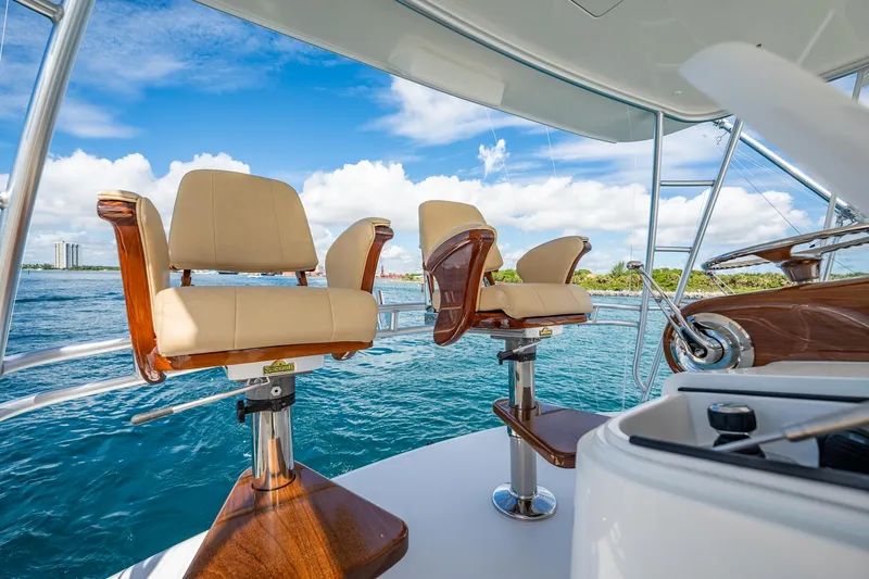 Hawk Tuna Yacht Photos Pics Viking 42 Hawk Tuna - Flybridge