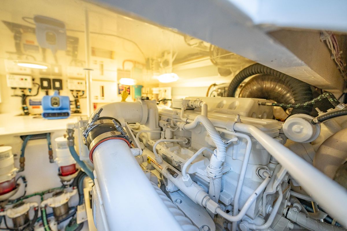 2015 Viking 42 