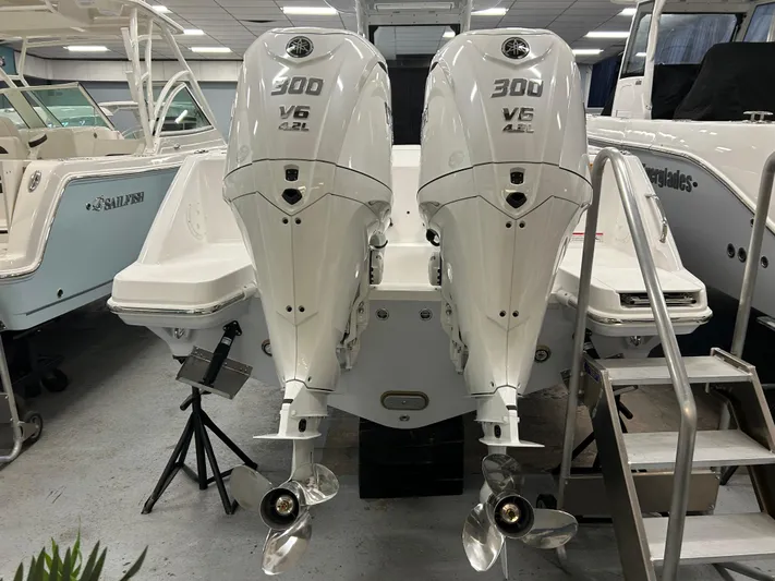 Yacht Photos Pics 2024 Everglades 285 Center Console with twin 300 V6 outboard engines.