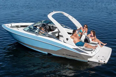 2019 Regal 2300 Bowrider