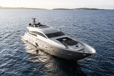 2012 Pershing 92