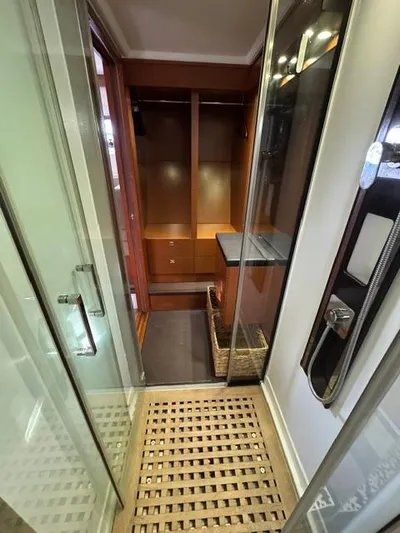 Alacrity Yacht Photos Pics 