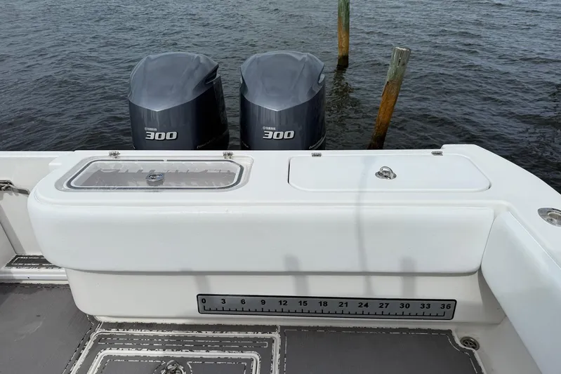  Yacht Photos Pics 2011 Contender 32 ST boat with dual Yamaha 300 engines on the water.