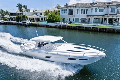 2024 Intrepid 41 Valor