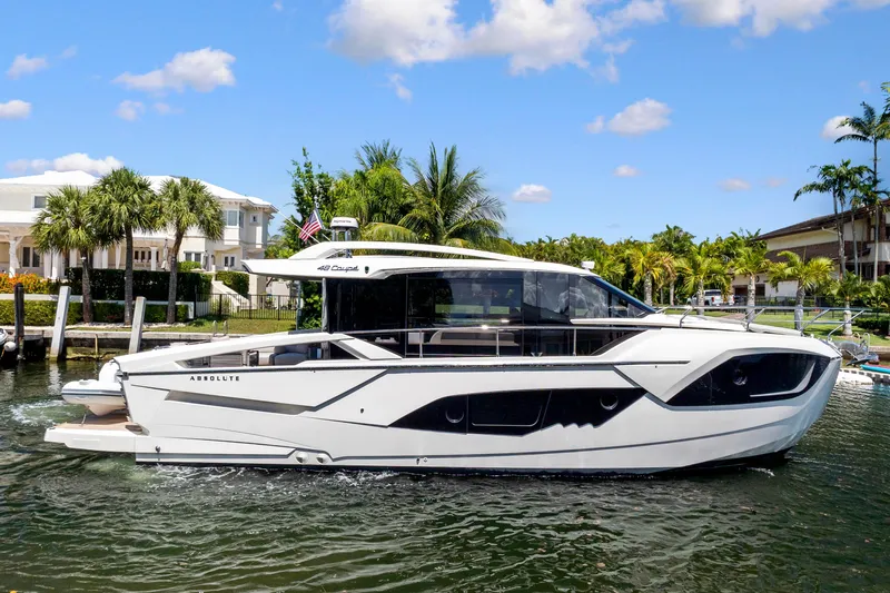 Zo Yacht Photos Pics 