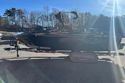 Malibu Wakesetter 26 LSV