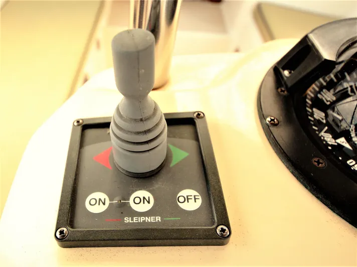 Lastochka Yacht Photos Pics 2000 Island Packet 420