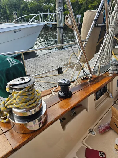 Lastochka Yacht Photos Pics 2000 Island Packet 420