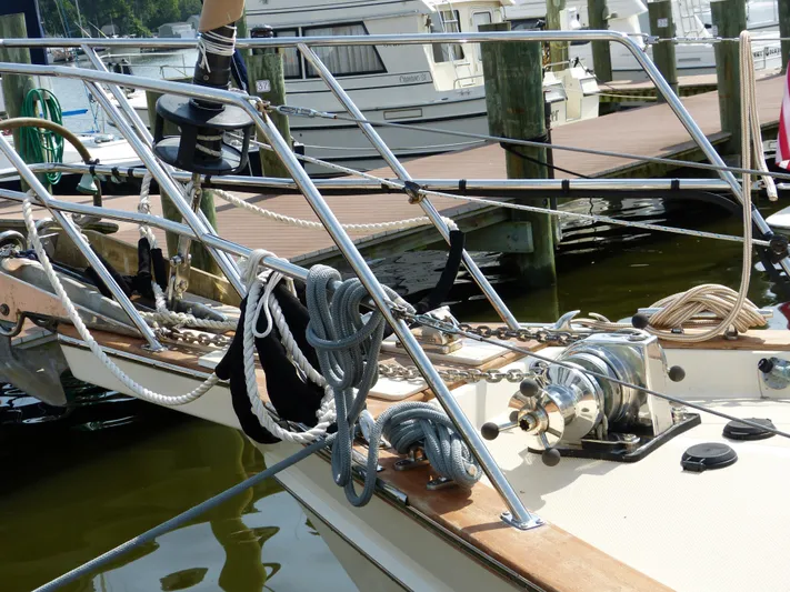 Lastochka Yacht Photos Pics 2000 Island Packet 420