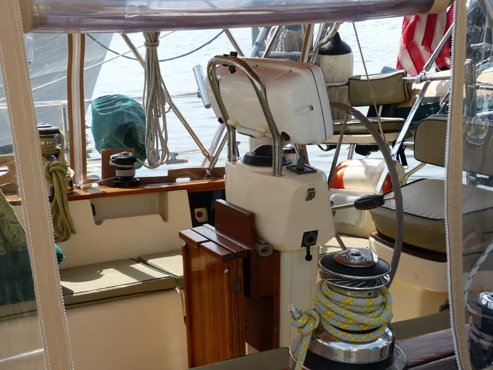 Lastochka Yacht Photos Pics 2000 Island Packet 420