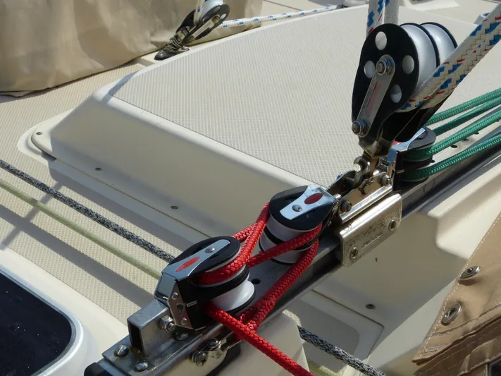 Lastochka Yacht Photos Pics 2000 Island Packet 420