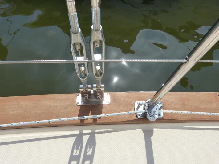 Lastochka Yacht Photos Pics 2000 Island Packet 420