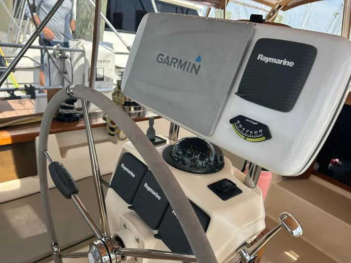 Lastochka Yacht Photos Pics 2000 Island Packet 420