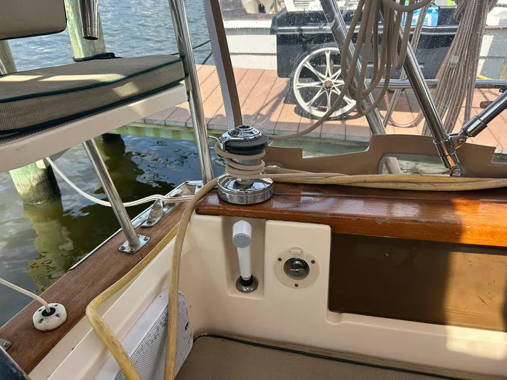 Lastochka Yacht Photos Pics 2000 Island Packet 420