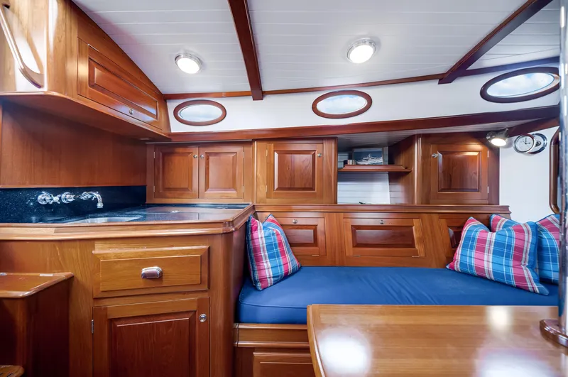 Encore Yacht Photos Pics Port Interior Aft