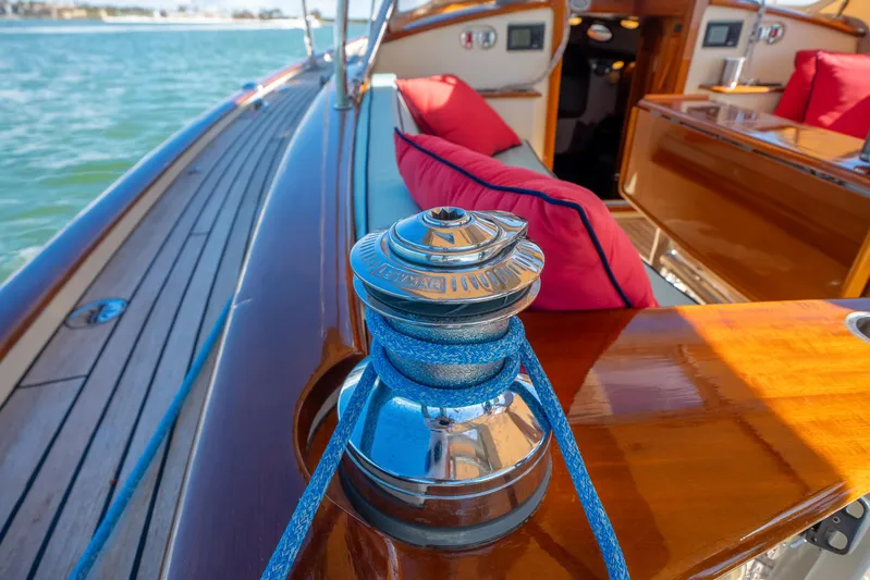 Encore Yacht Photos Pics Primary Winch