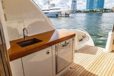Yacht