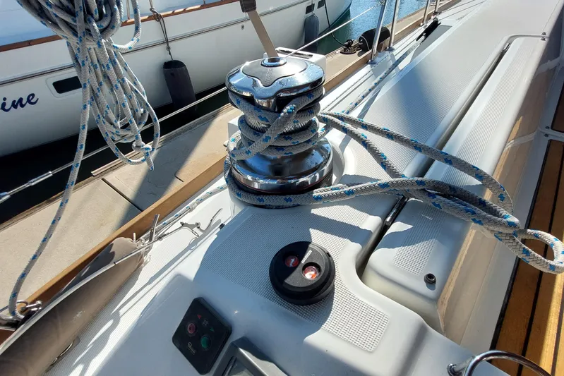 La Bella Vita Yacht Photos Pics Winch and ropes on 2015 Beneteau Oceanis 45 sailboat deck.