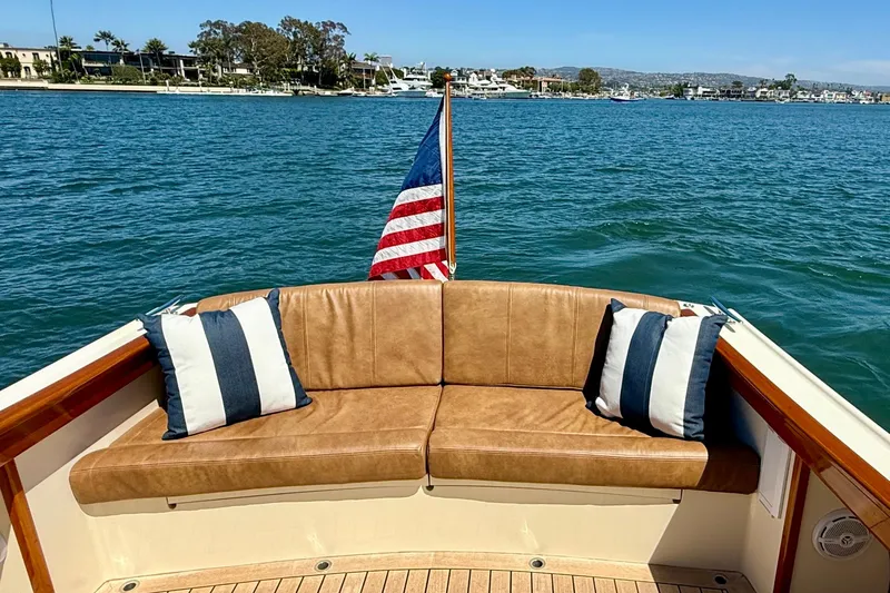 Picnic Yacht Photos Pics Luxurious 2002 Palm Beach Motor Yachts Avalon 38 with comfortable seating and scenic water view.