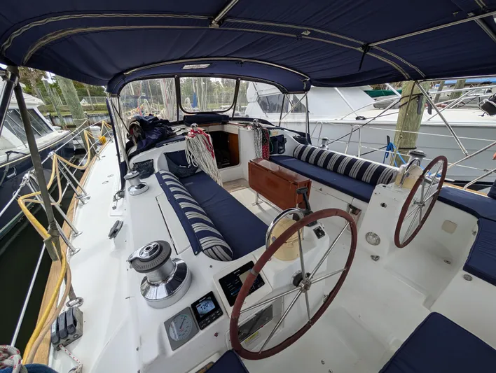 Seastar Yacht Photos Pics 