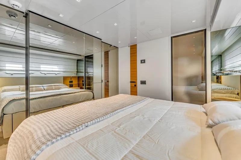 Notynog Yacht Photos Pics Cabin 3