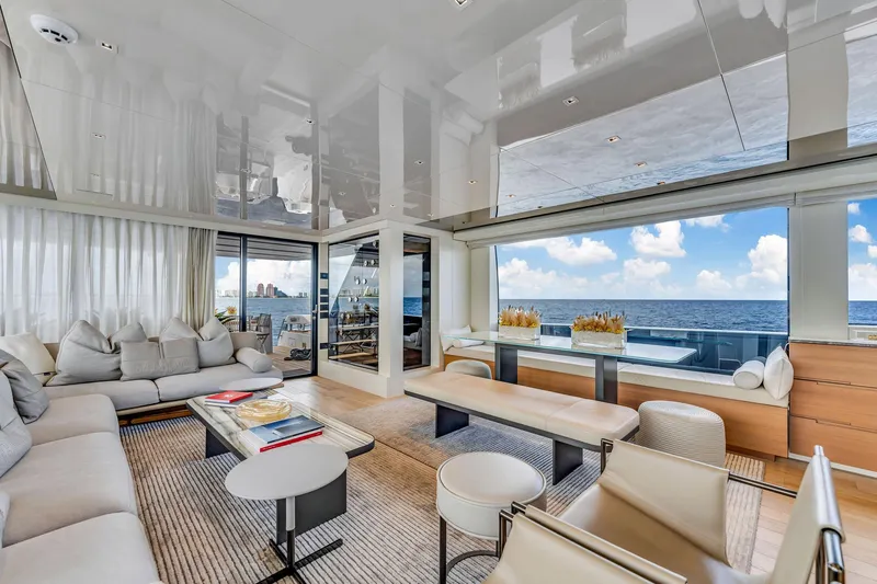 Notynog Yacht Photos Pics Main Salon