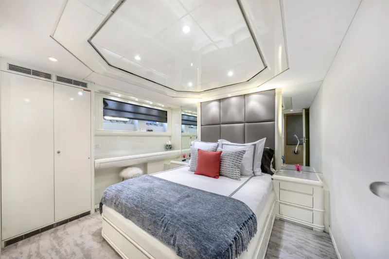 The Pearl Yacht Photos Pics 