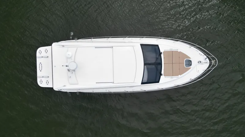 Finale Yacht Photos Pics Aerial view of 2017 Sea Ray Sundancer 400 yacht on water.