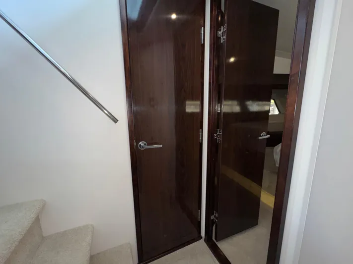 Finale Yacht Photos Pics 