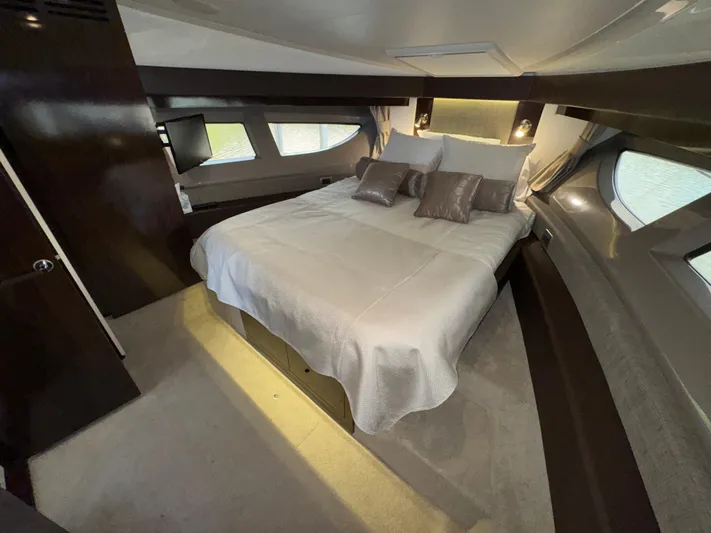 Finale Yacht Photos Pics 