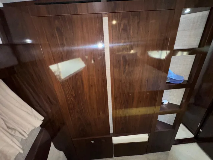 Finale Yacht Photos Pics 