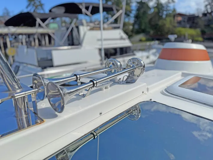 Salty Growler Yacht Photos Pics 