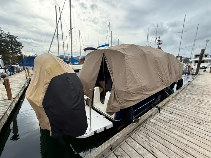 Salty Growler Yacht Photos Pics 