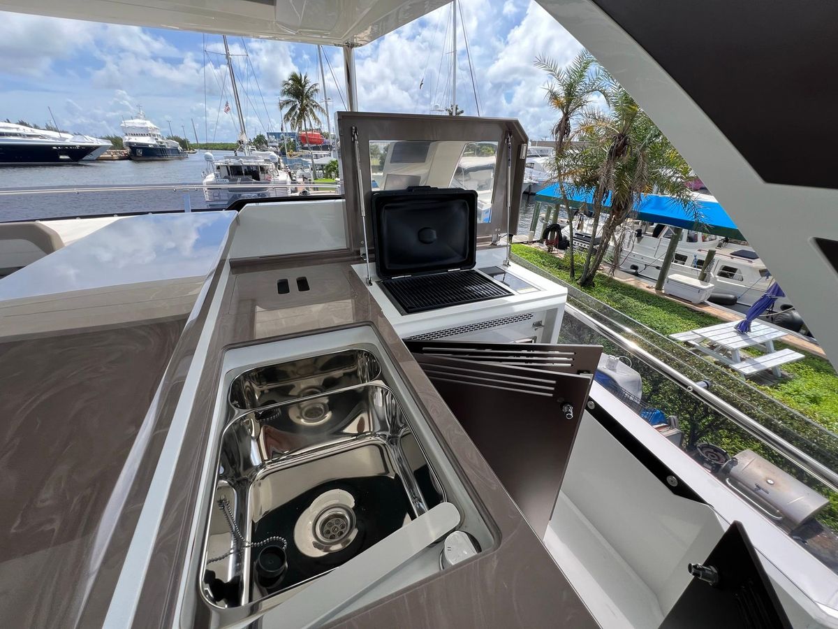 2020 Galeon 68 