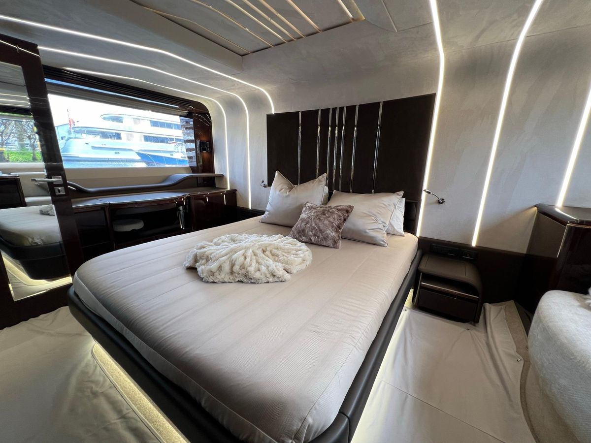 2020 Galeon 68 