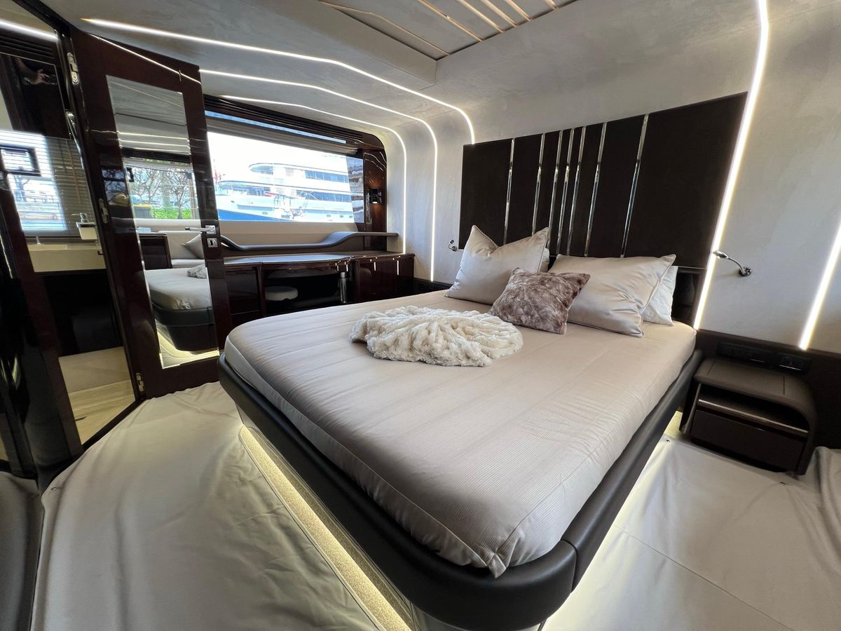 2020 Galeon 68 