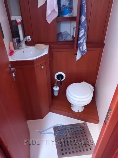  Yacht Photos Pics toilette