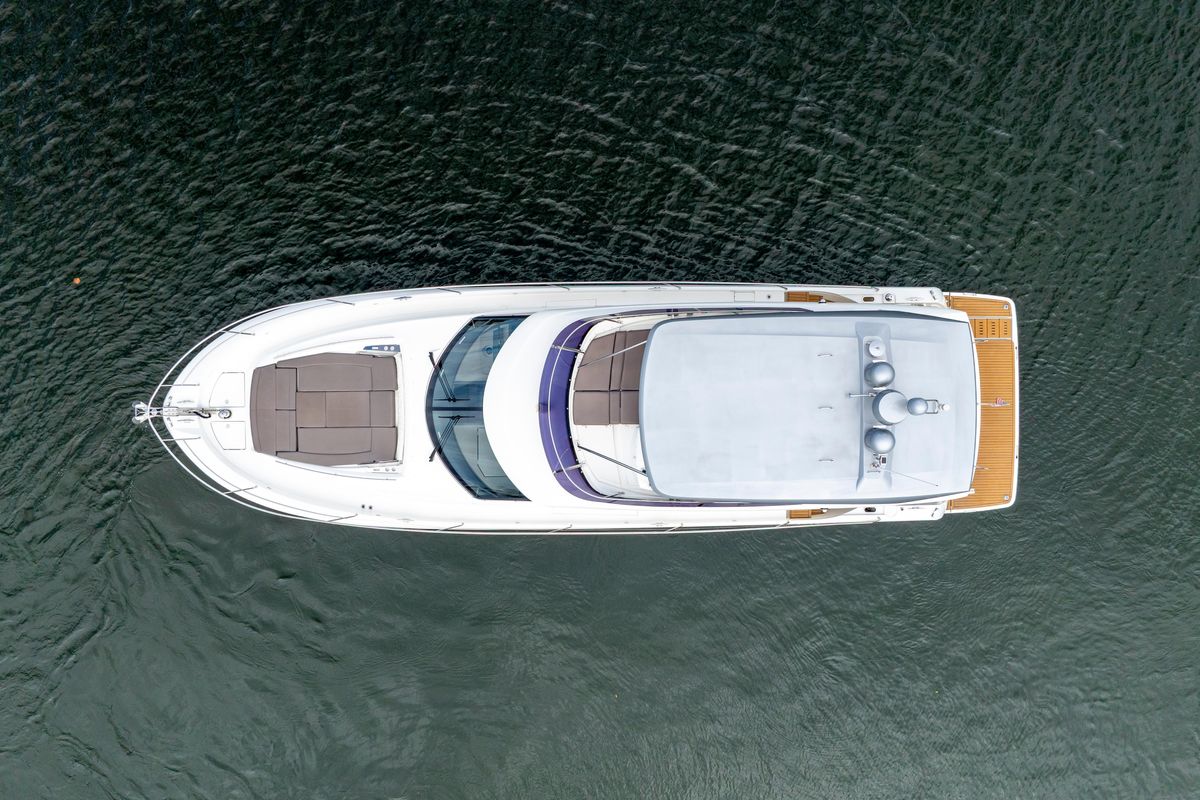 2017 Prestige 56 