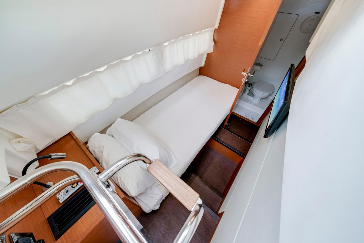 2017 Prestige 56 