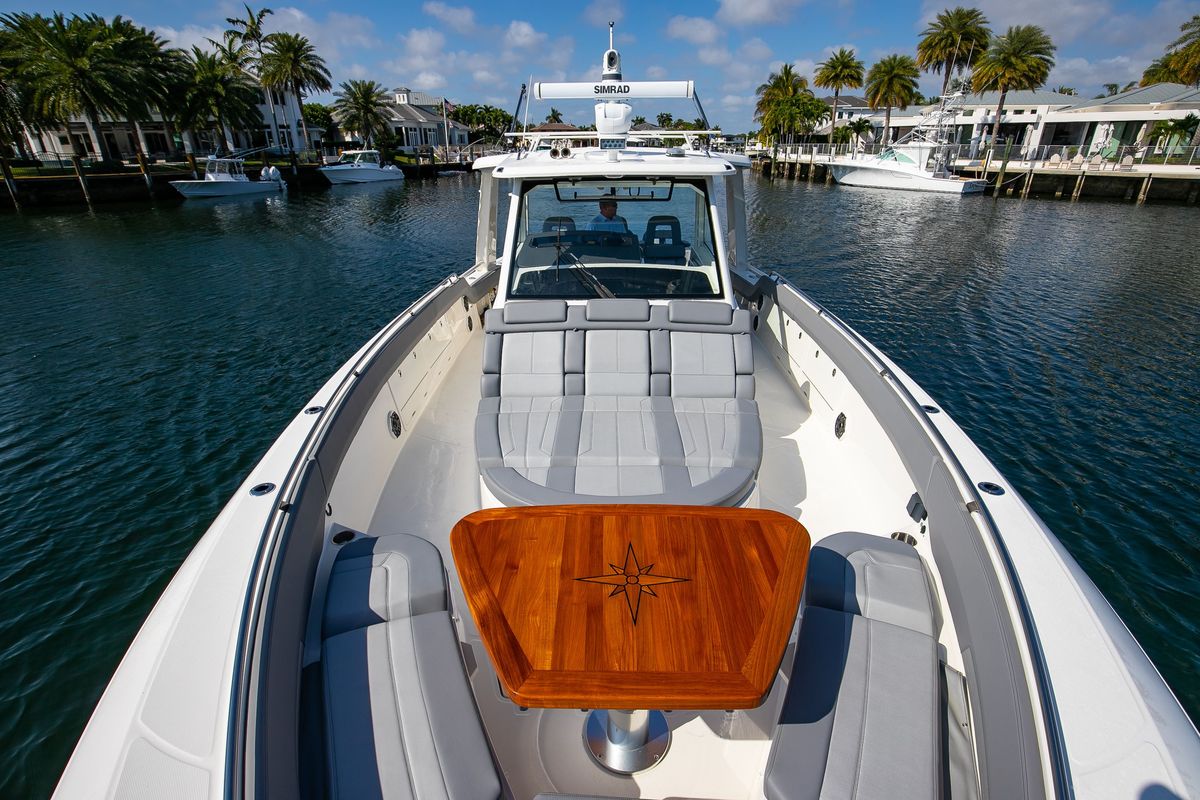 2024 Boston Whaler 42 