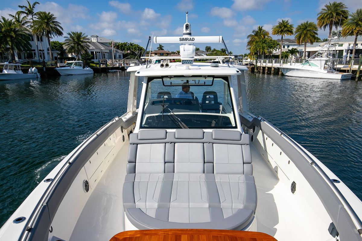 2024 Boston Whaler 42 