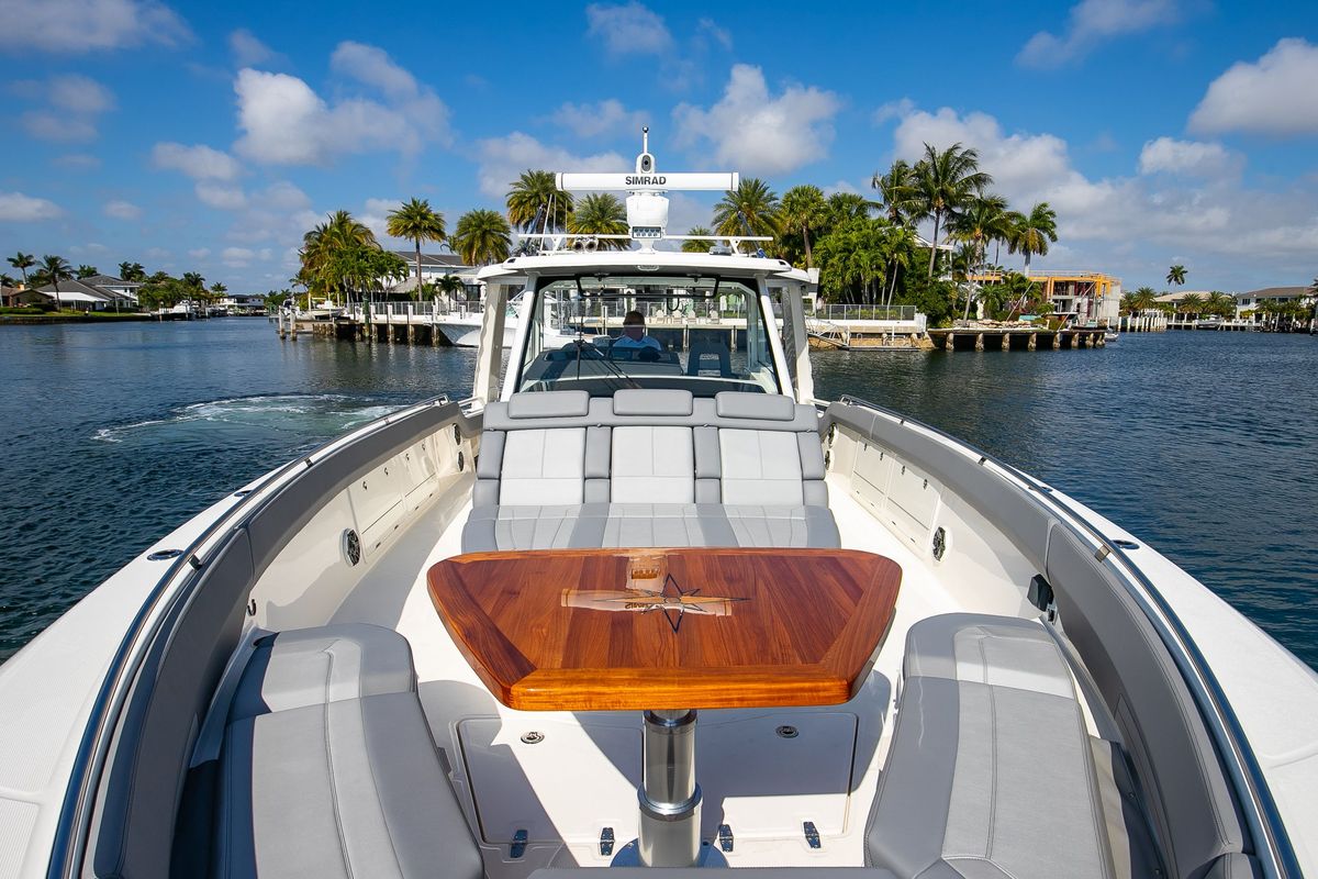 2024 Boston Whaler 42 