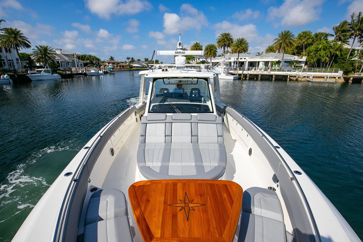 2024 Boston Whaler 42 