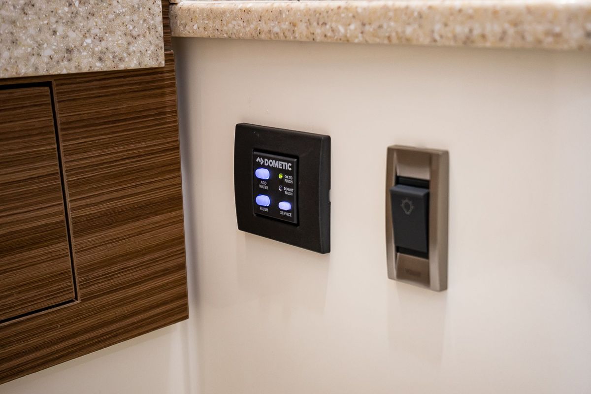 2024 Boston Whaler 42 