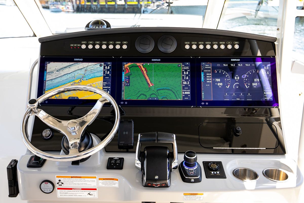 2024 Boston Whaler 42 