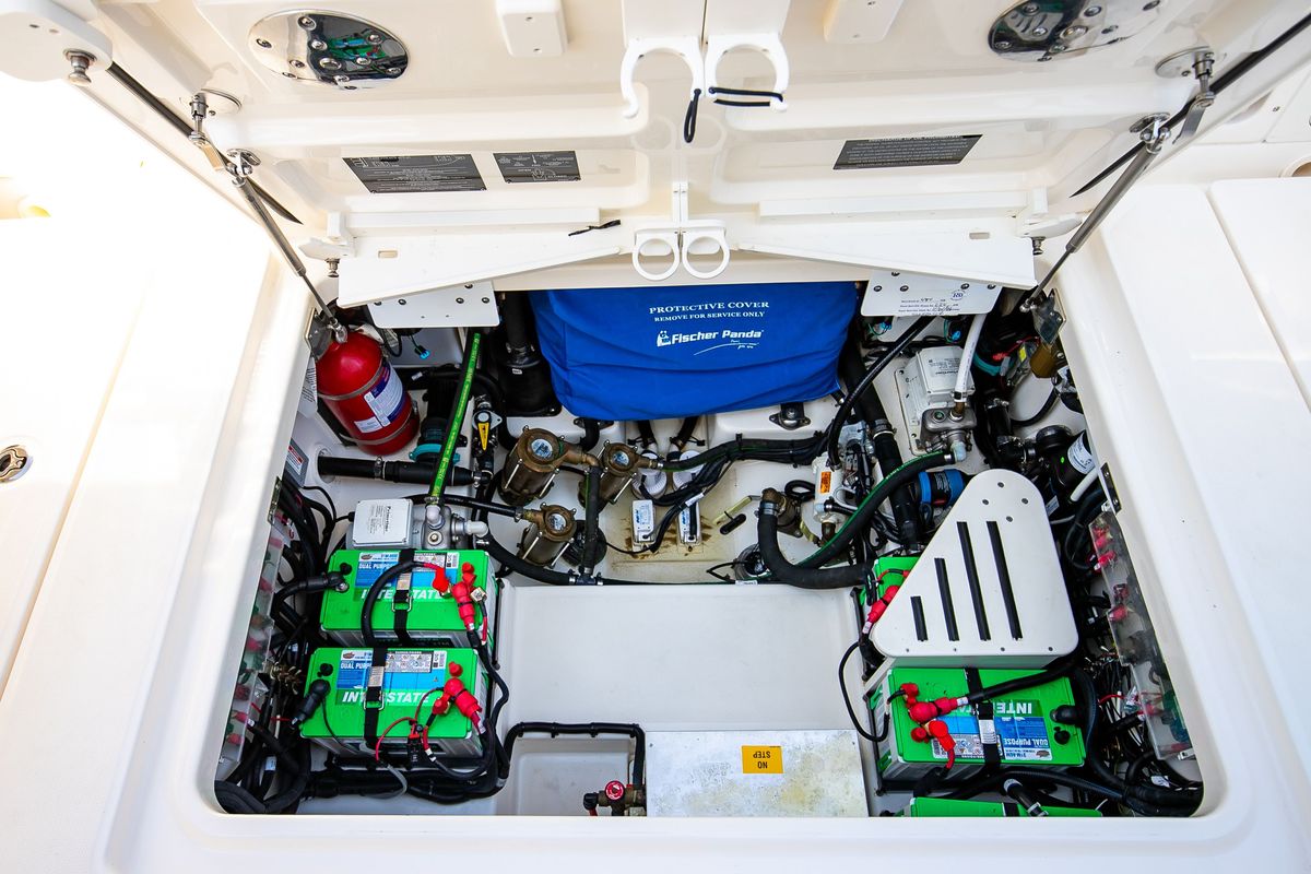 2024 Boston Whaler 42 